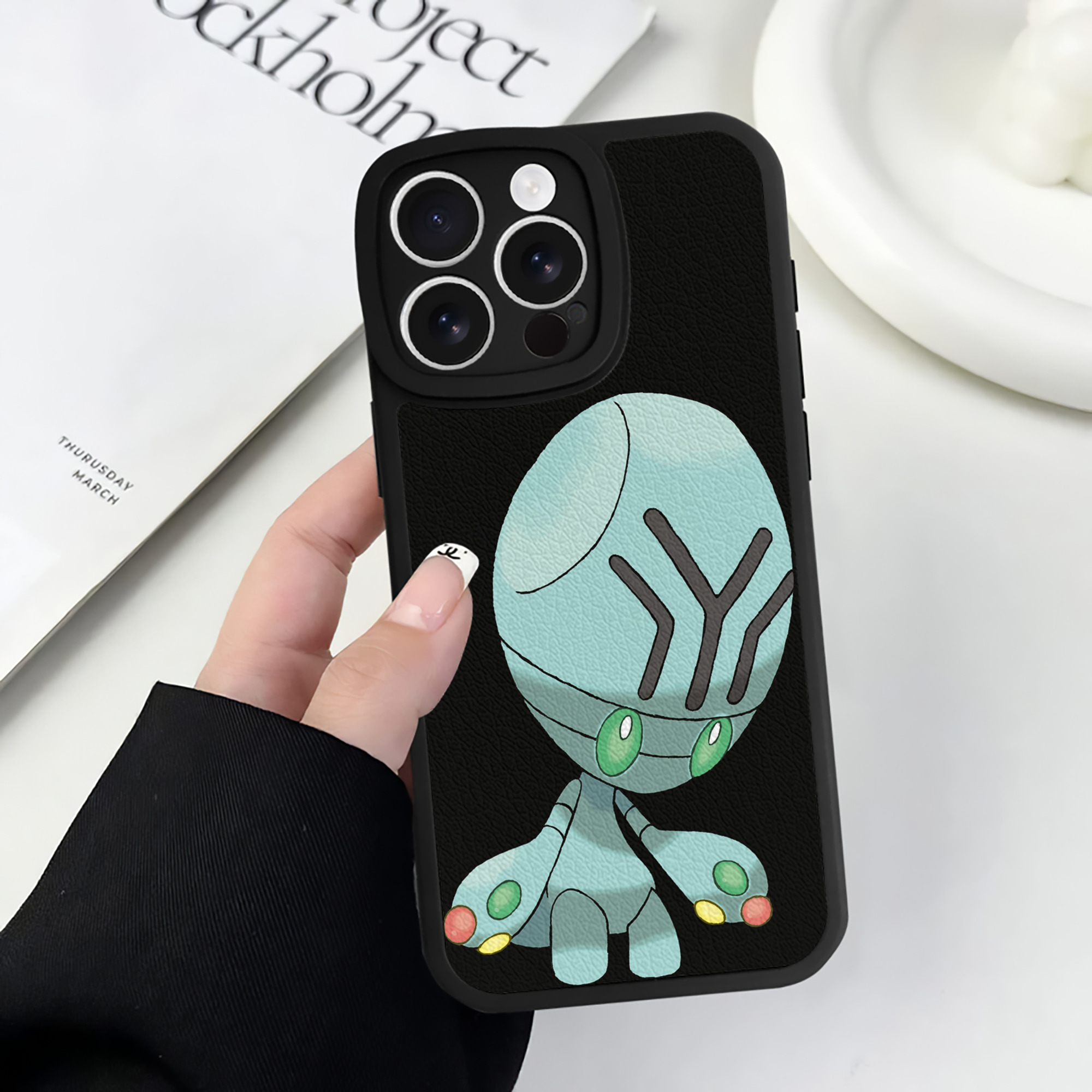 （画像用） ポケットモンスター Pokémon 【iPhone 16シリーズ対応】シリコンスマホケース（レザー調） 材質：シリコン